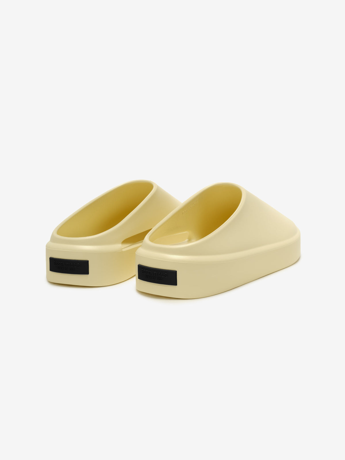 Remera Fear of God Essentials California 1.0 Almond