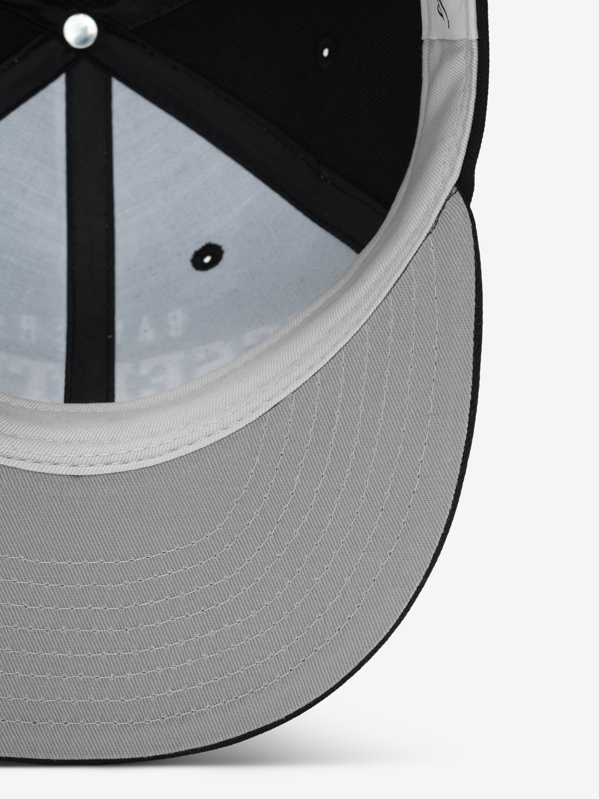 Remera Fear of God Essentials Raiders 9fifty Rc Snapback Negro