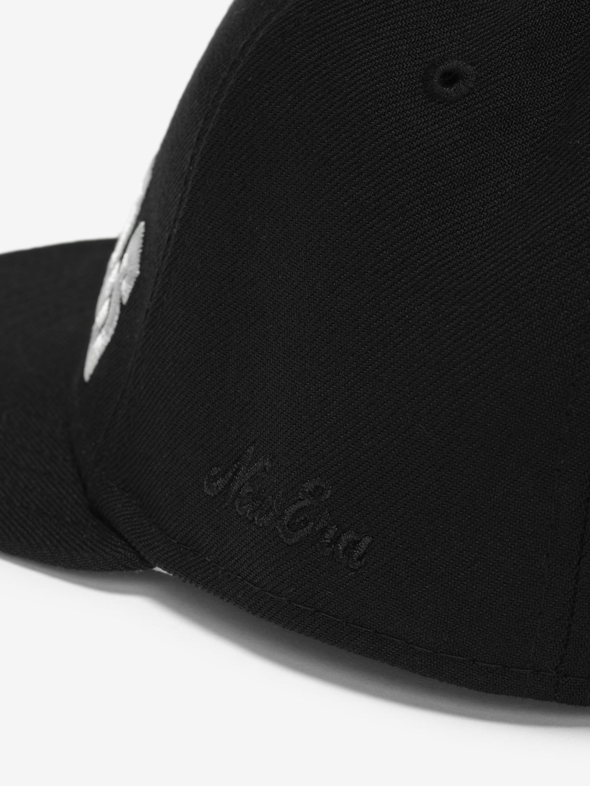 Remera Fear of God Essentials Raiders 9fifty Rc Snapback Negro