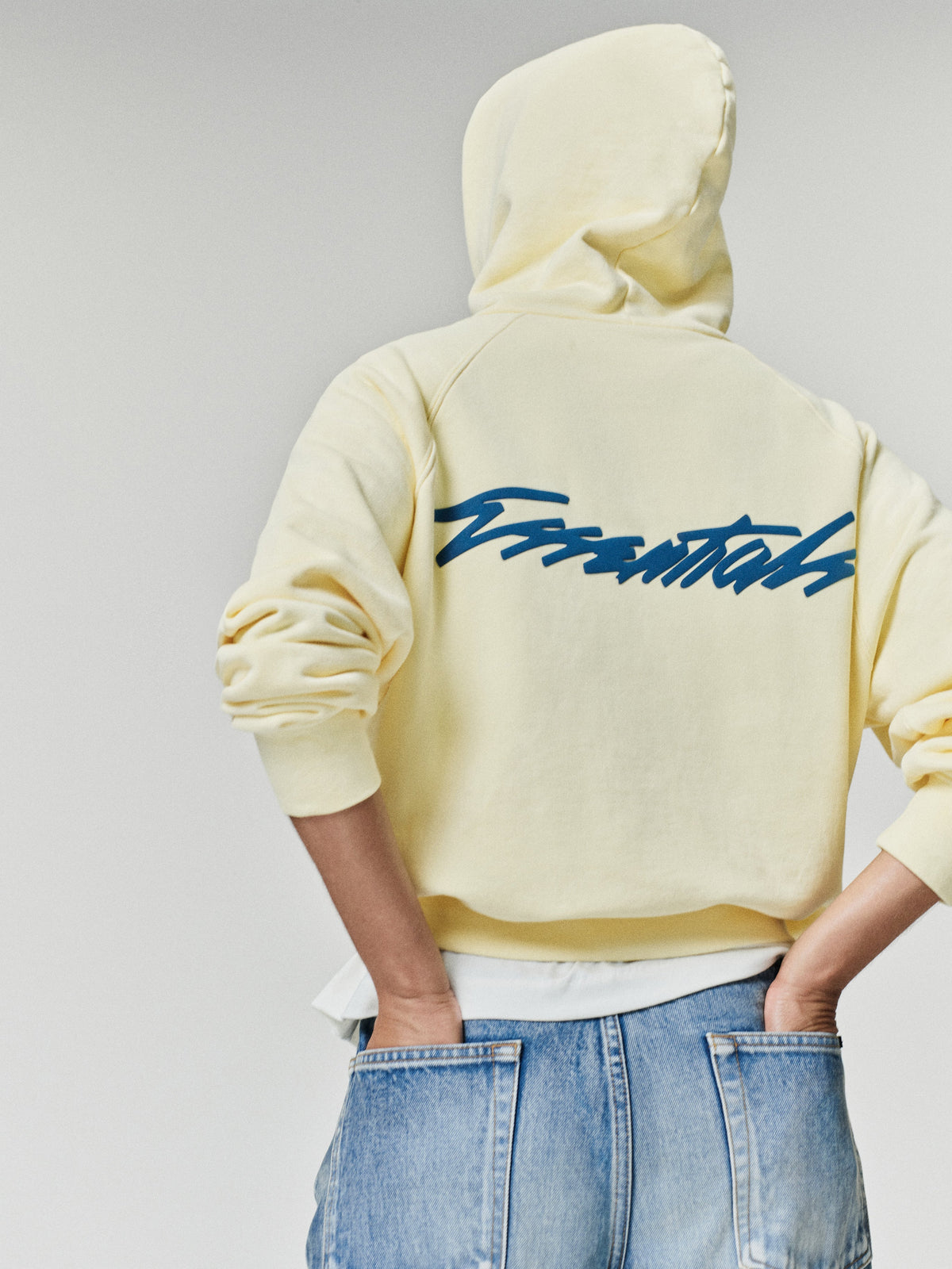 Buzo Fear of God Essentials Classic Raglan Washed Sulphur