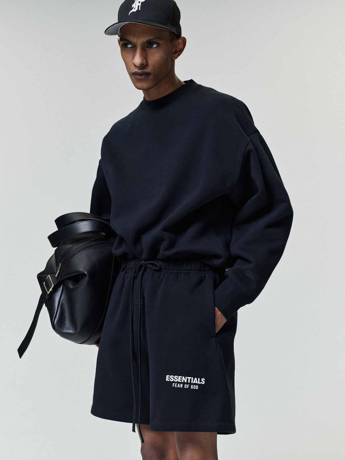 Buzo Fear of God Essentials Classic Vintage Black