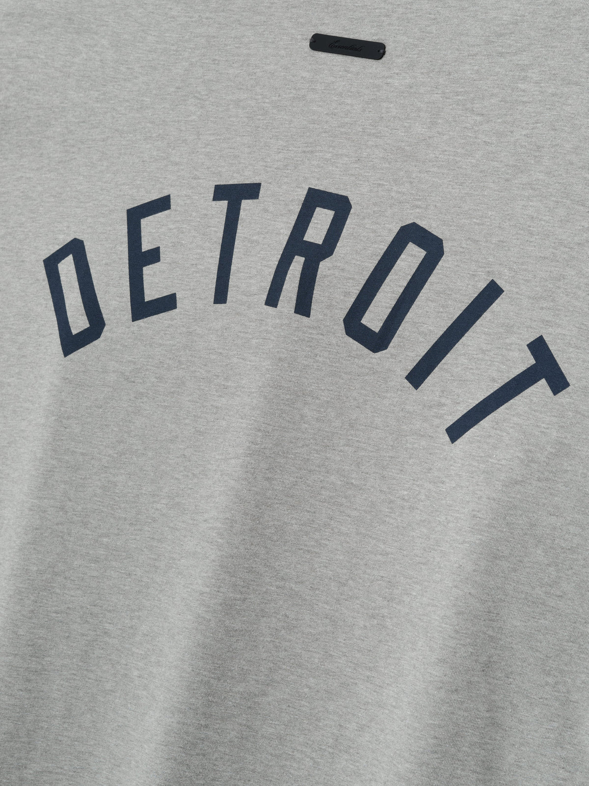 Remera Fear of God Essentials Tigers Merch Concrete Heather