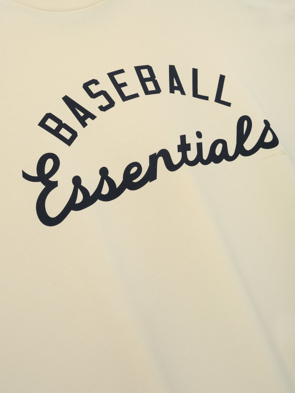 Remera Manga Larga Fear of God Essentials Mlb Boxy Oat