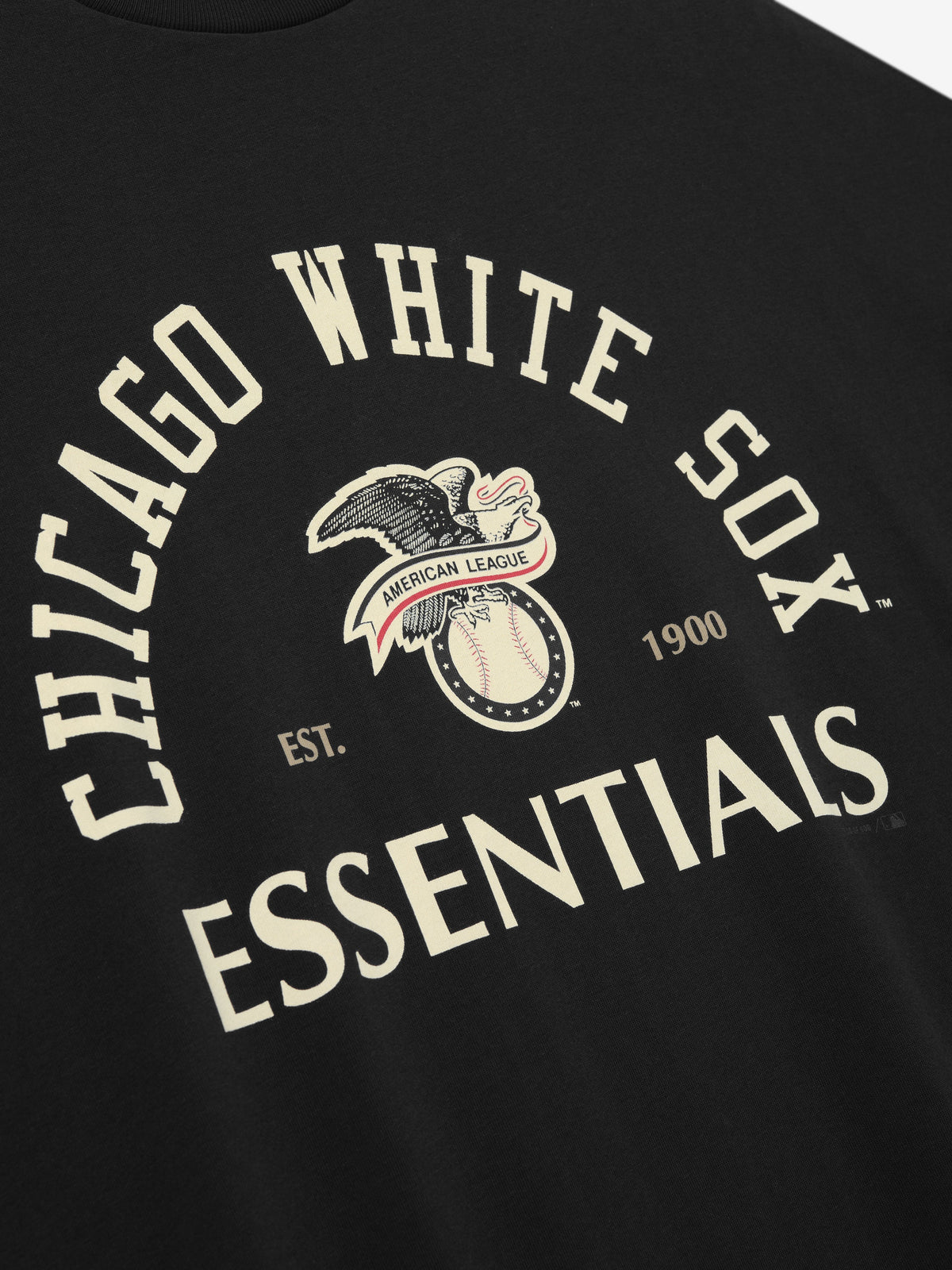 Remera Fear of God Essentials Blanco Sox American League Merch Negro