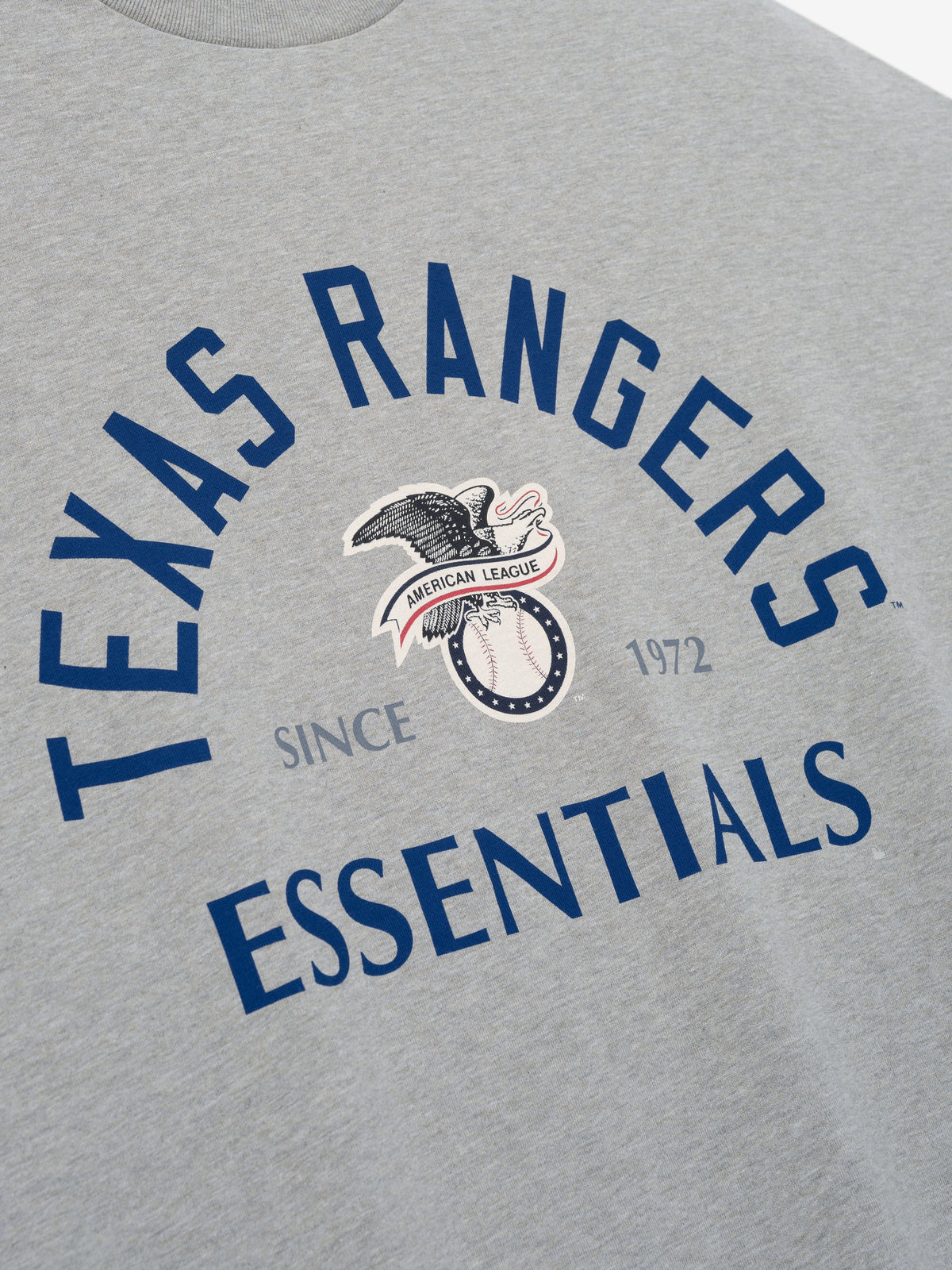 Remera Fear of God Essentials Rangers American League Merch Concrete Heather