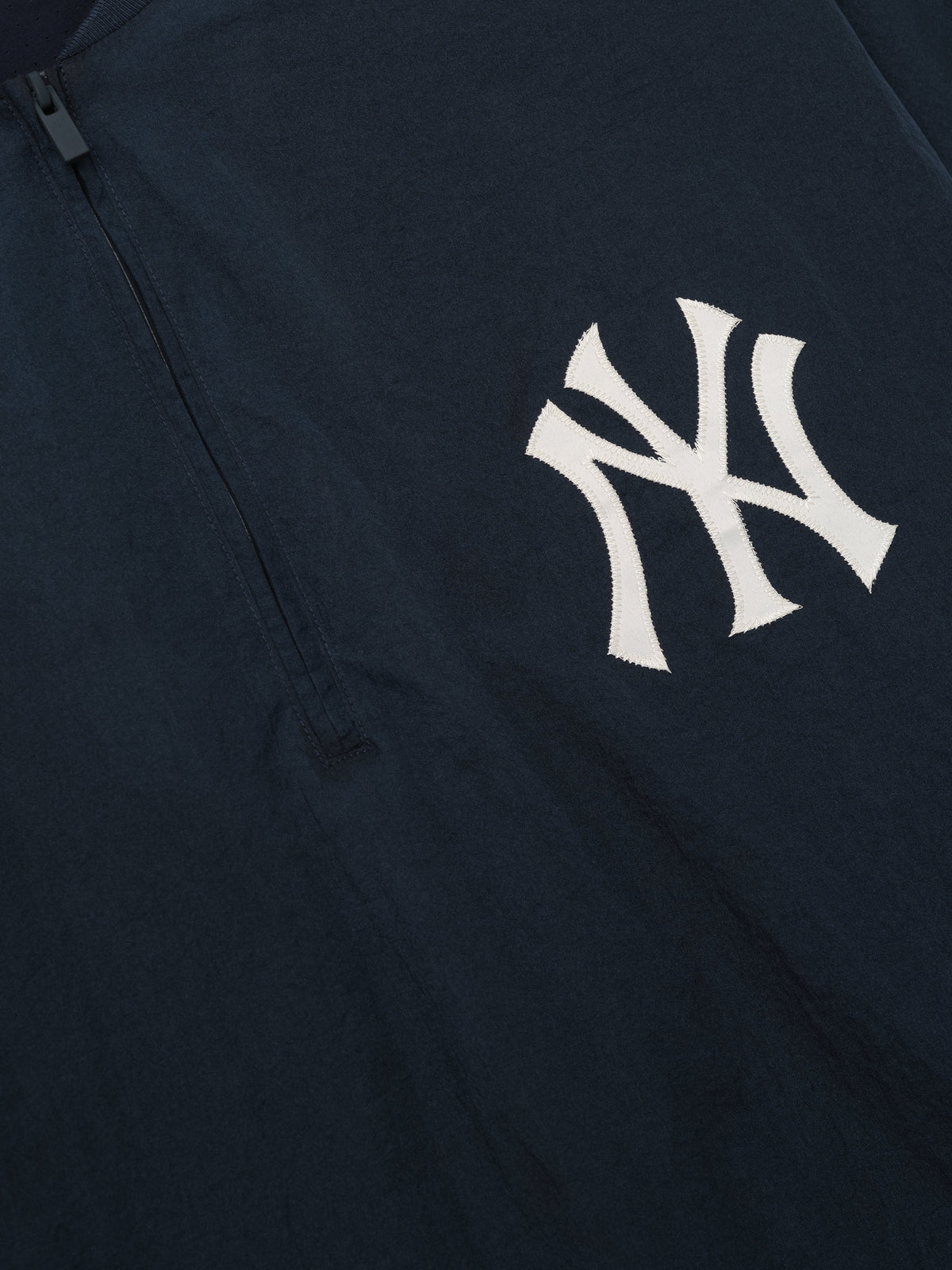 Remera Fear of God Essentials Yankees 3 4 Sleeve Dark Sapphire