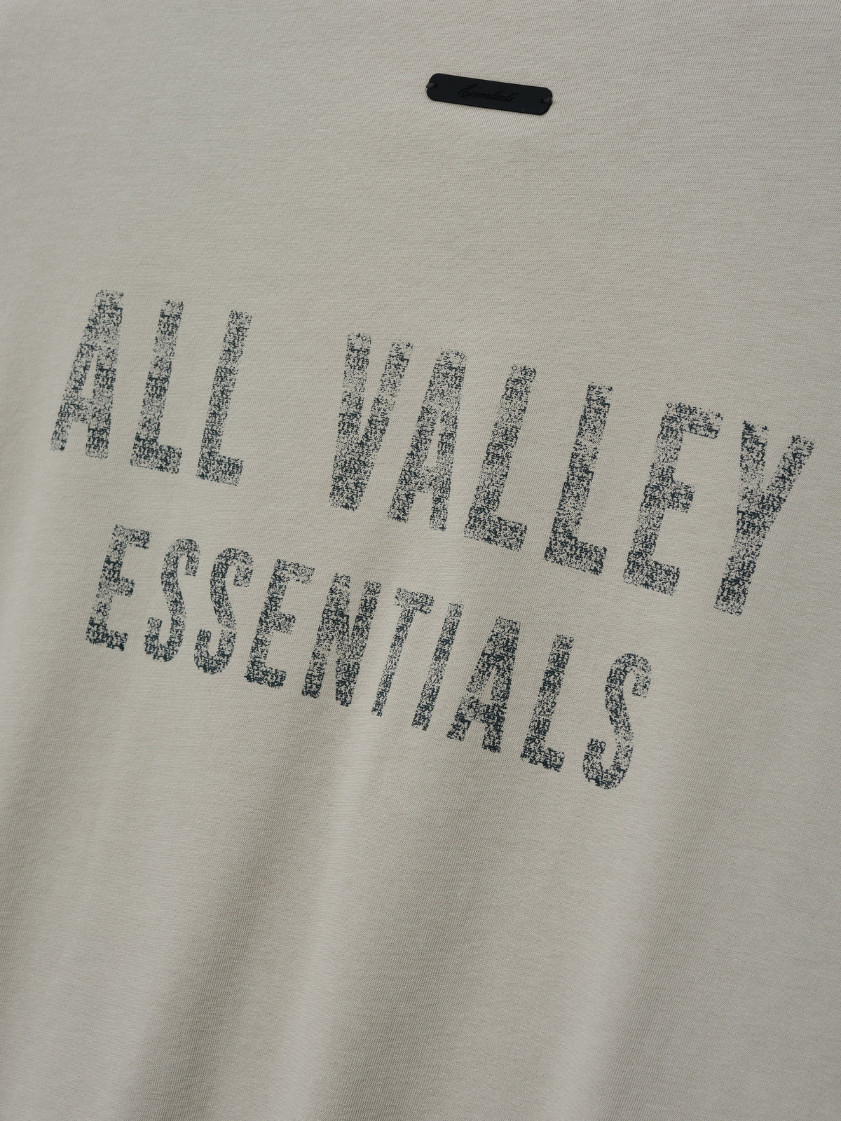 Remera Fear of God Essentials Merch Boxy Fit Seal