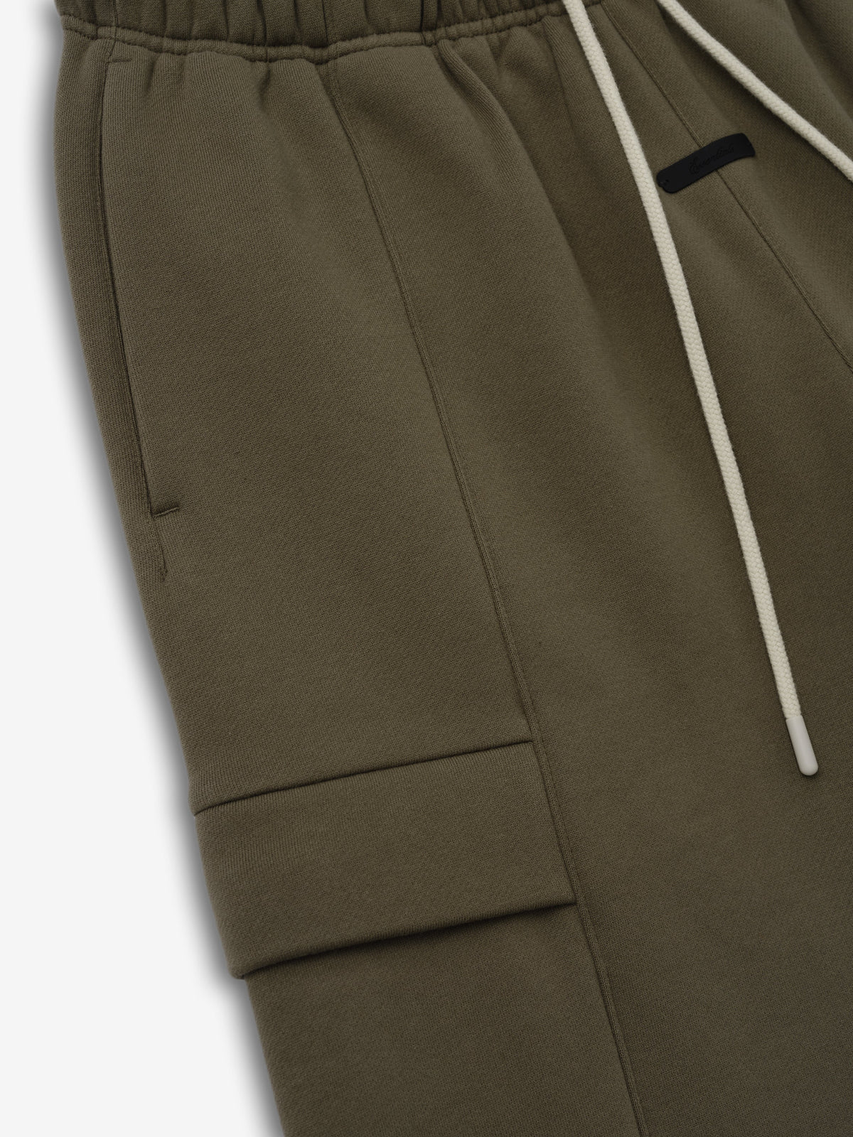 Shorts Fear of God Essentials Fleece Cargo Basketball Moss