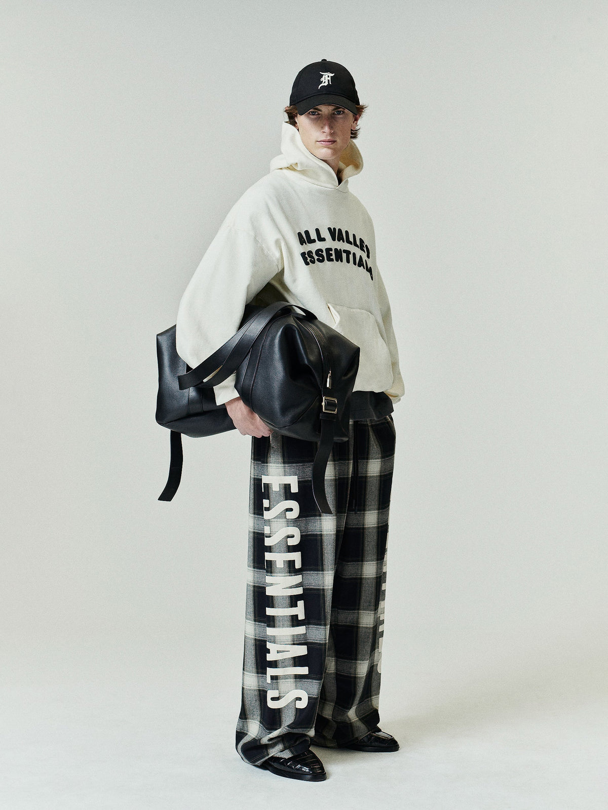 Buzo Fear of God Essentials 90s Washed Ivory
