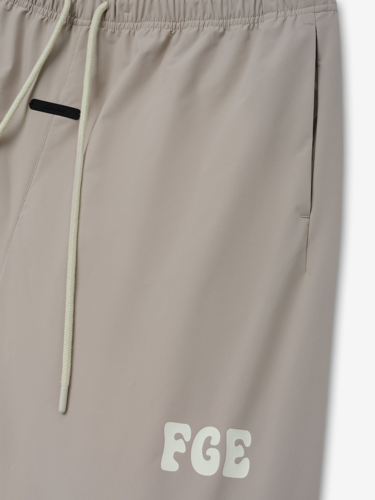 Pantalón Fear of God Essentials Storm Seal