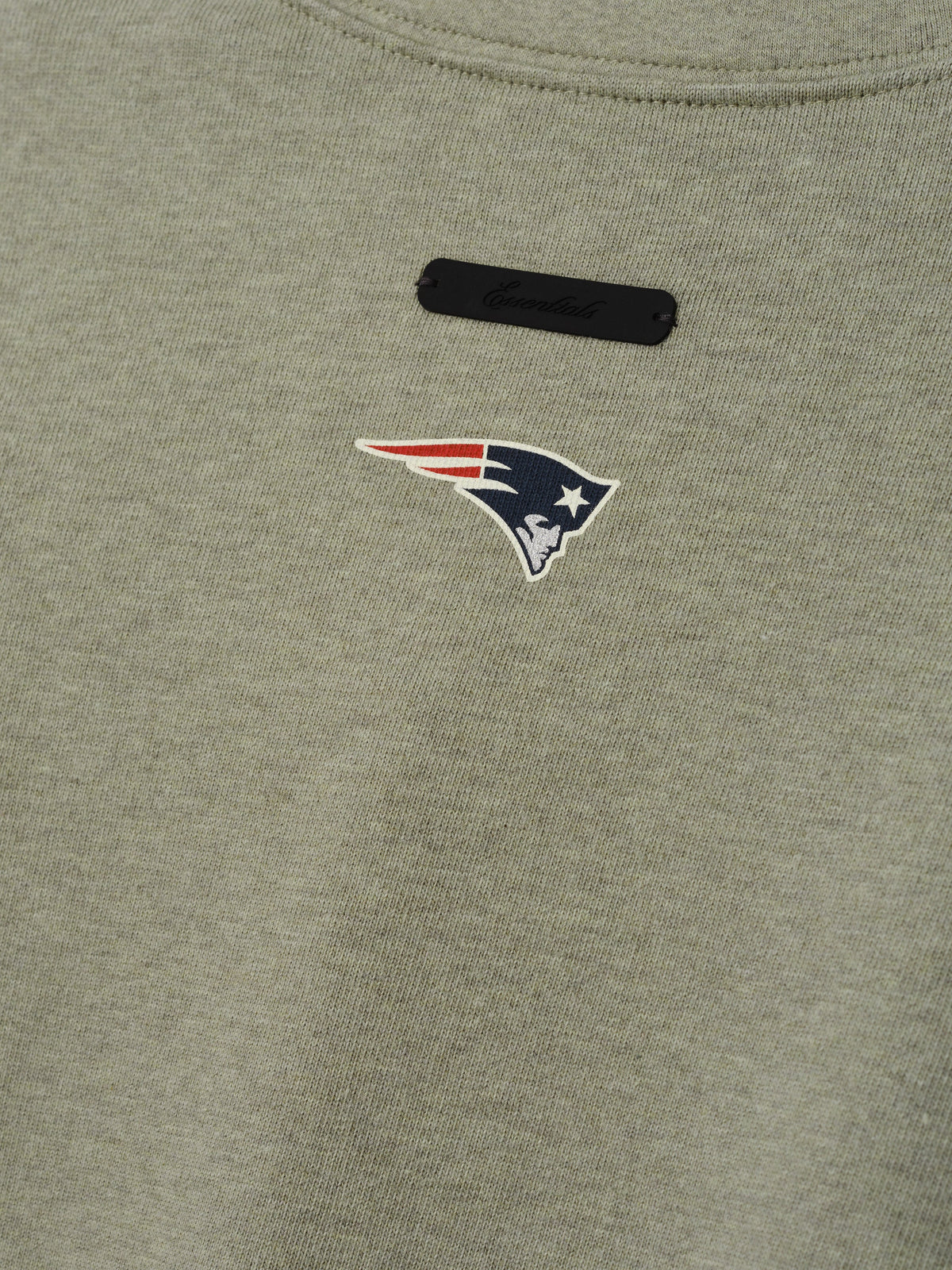 Remera Fear of God Essentials Patriots Merch Seal Heather
