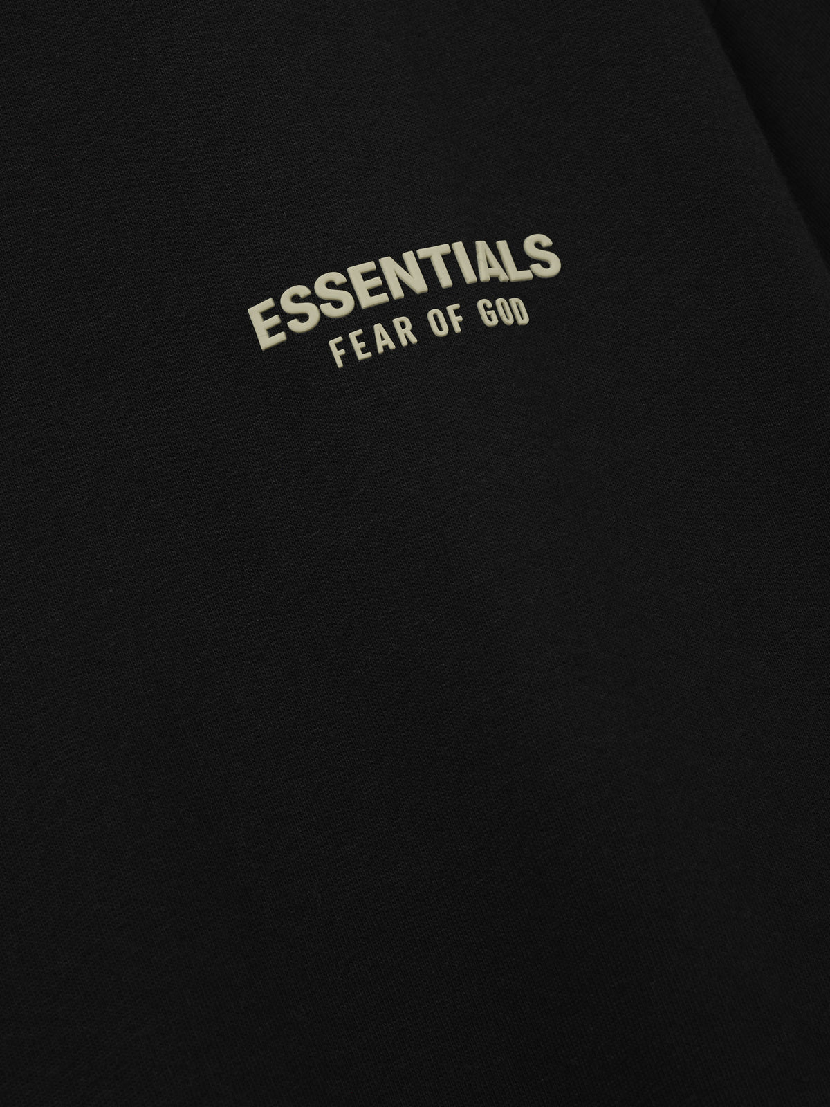 Remera Fear of God Essentials Classic Negro