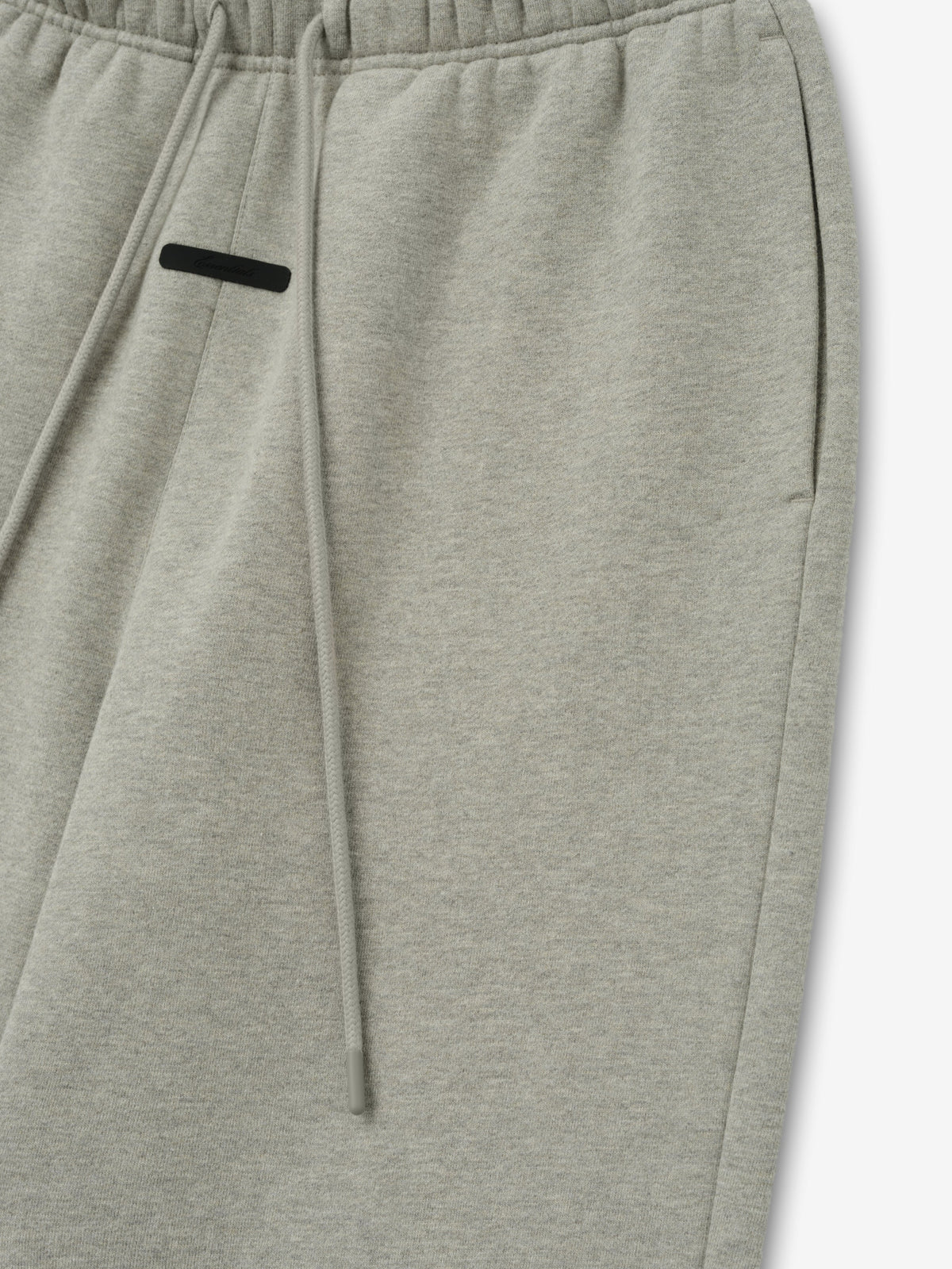 Remera Fear of God Essentials Classic Trackpant Warm Heather