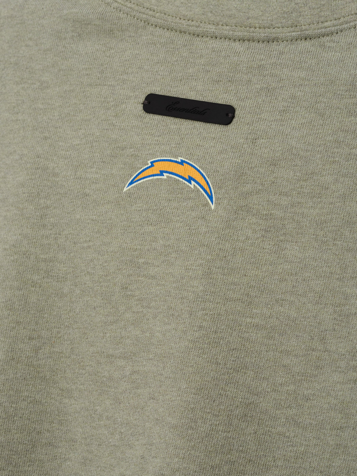 Remera Fear of God Essentials Chargers Merch Seal Heather