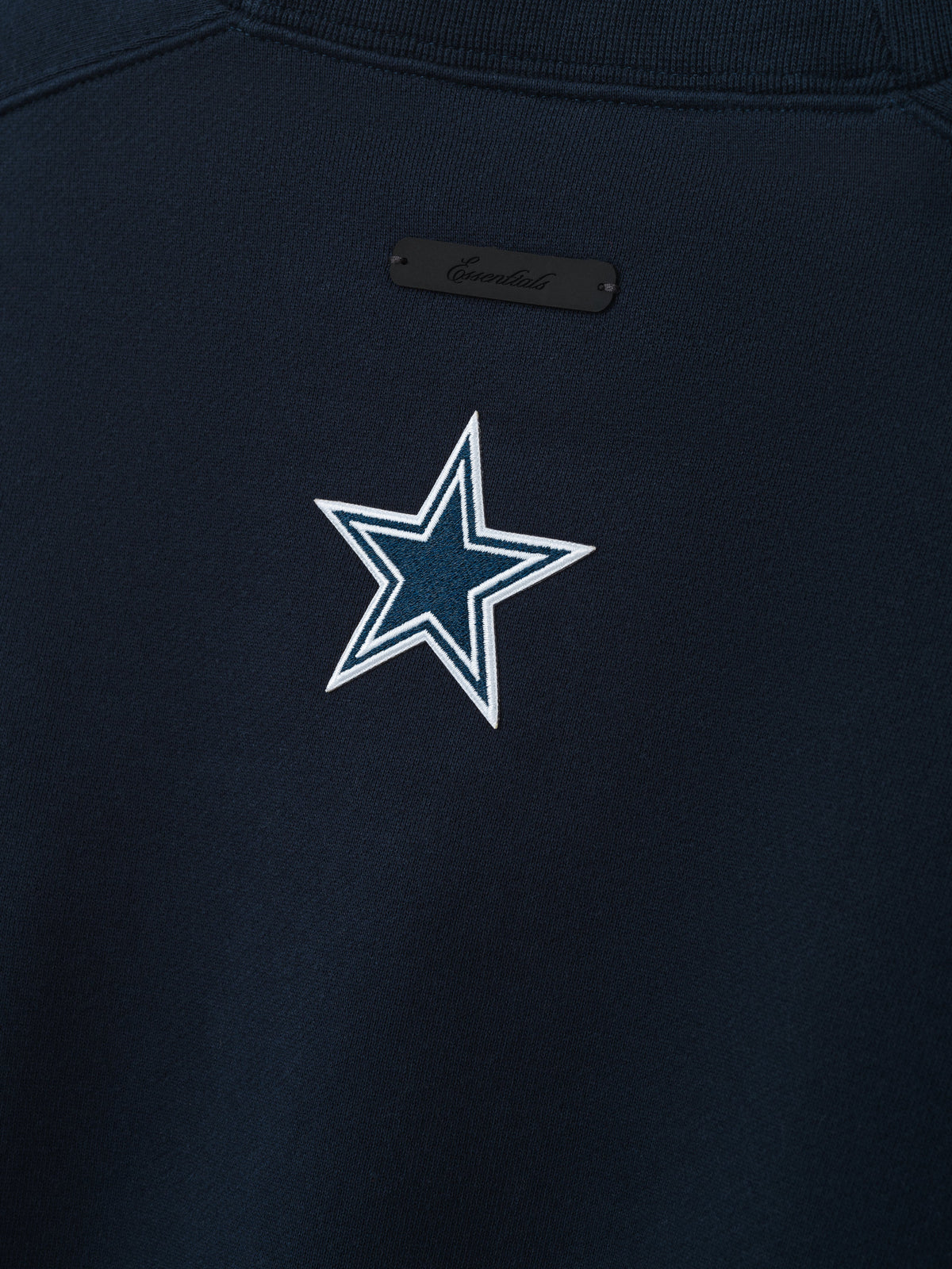 Buzo Fear of God Essentials Cowboys 90s Relaxed Dark Sapphire