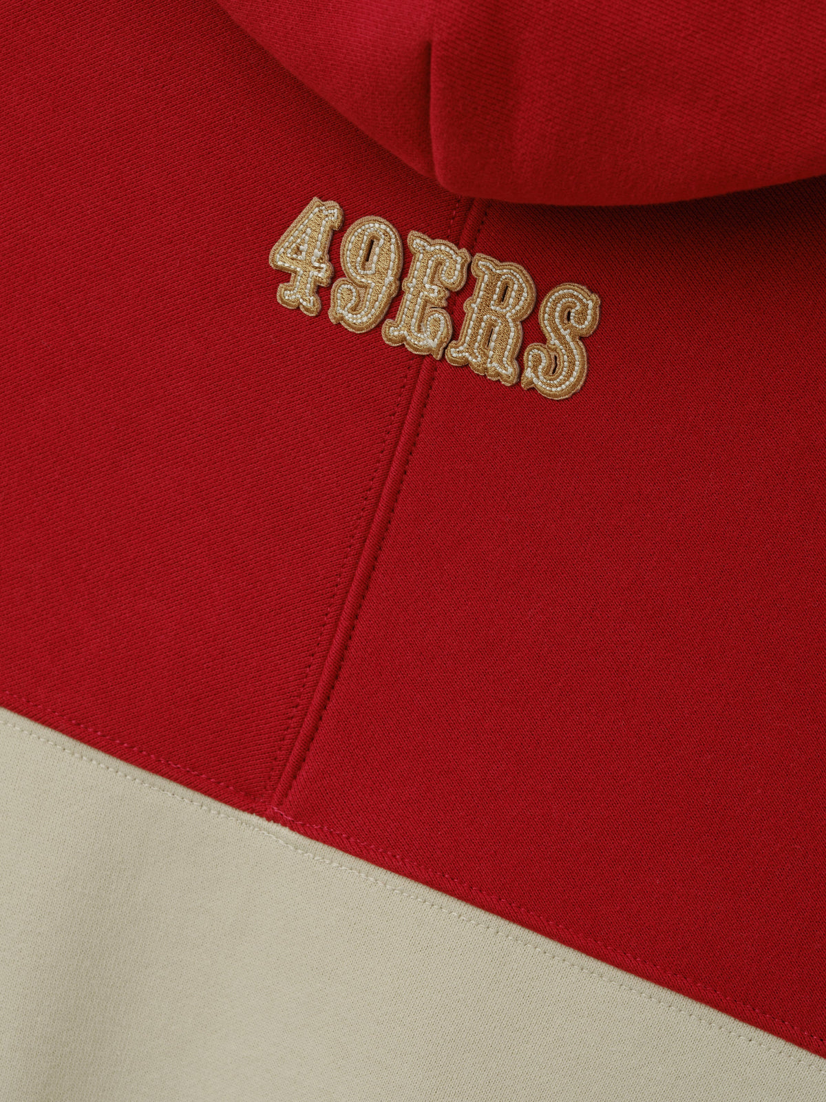 Buzo Fear of God Essentials 49ers 90s Relaxed Sandstone