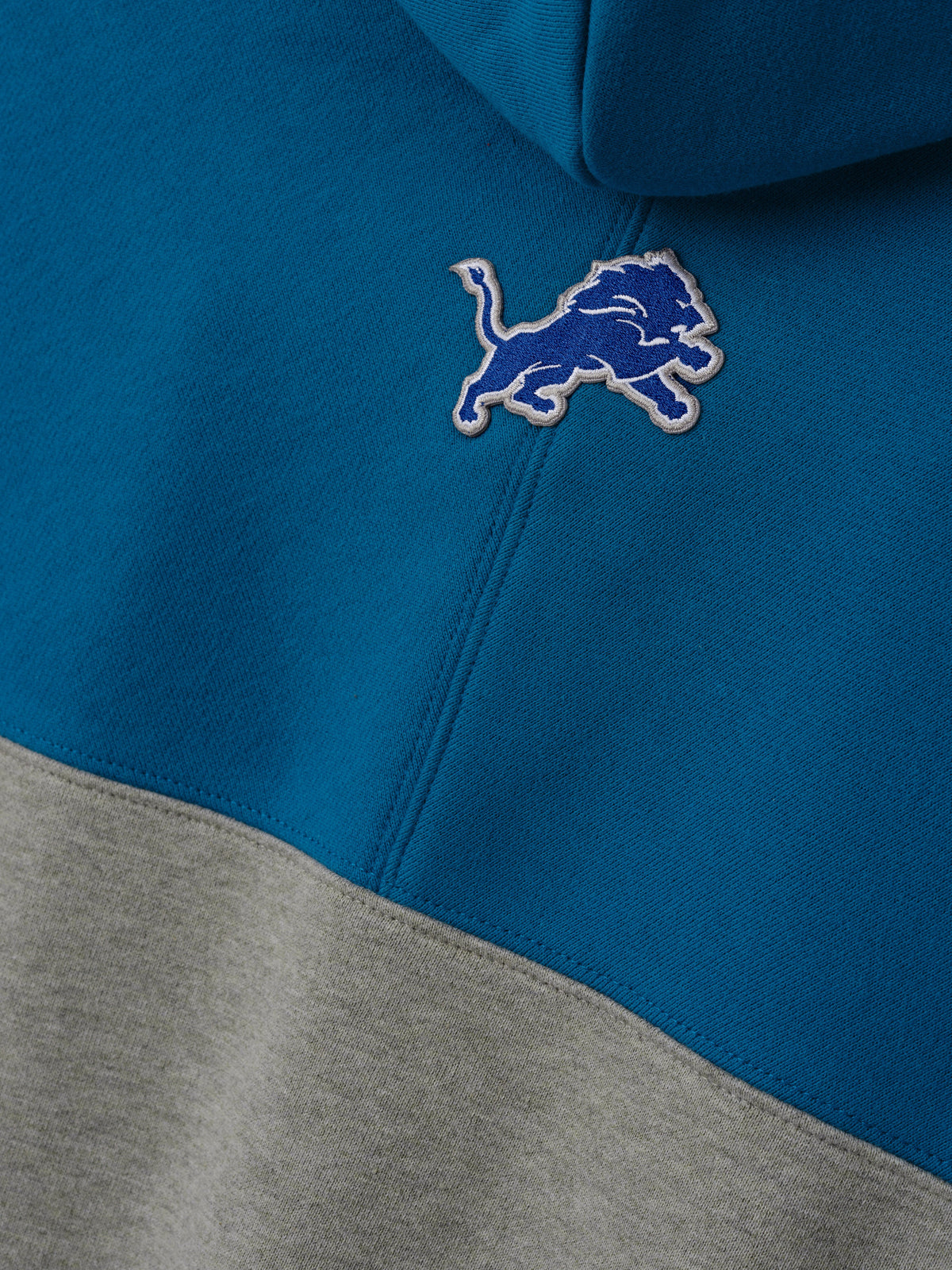 Buzo Fear of God Essentials Lions 90s Relaxed Concrete Heather