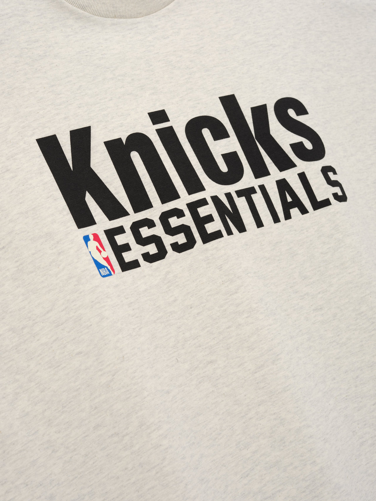 Remera Fear of God Essentials Knicks Merch Marble Heather