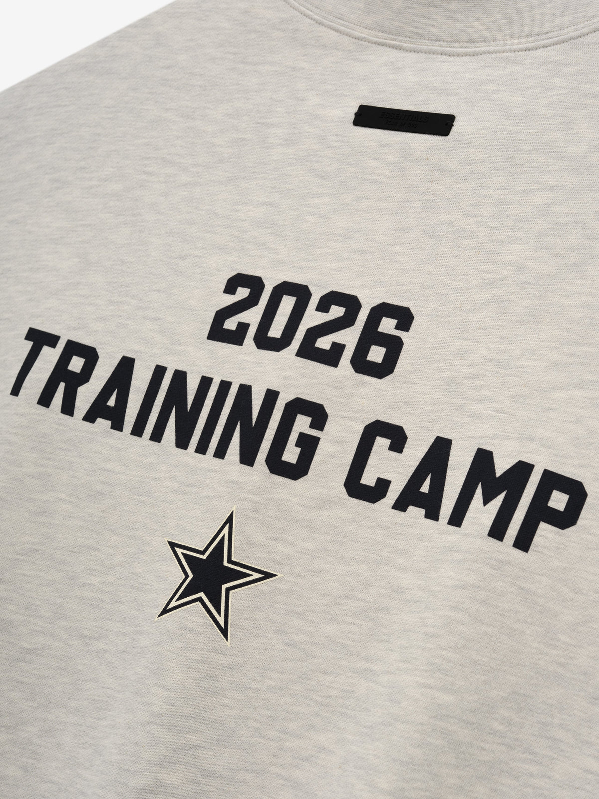 Buzo Fear of God Essentials Dallas Cowboys Training Camp Boxy Fit Light Heather