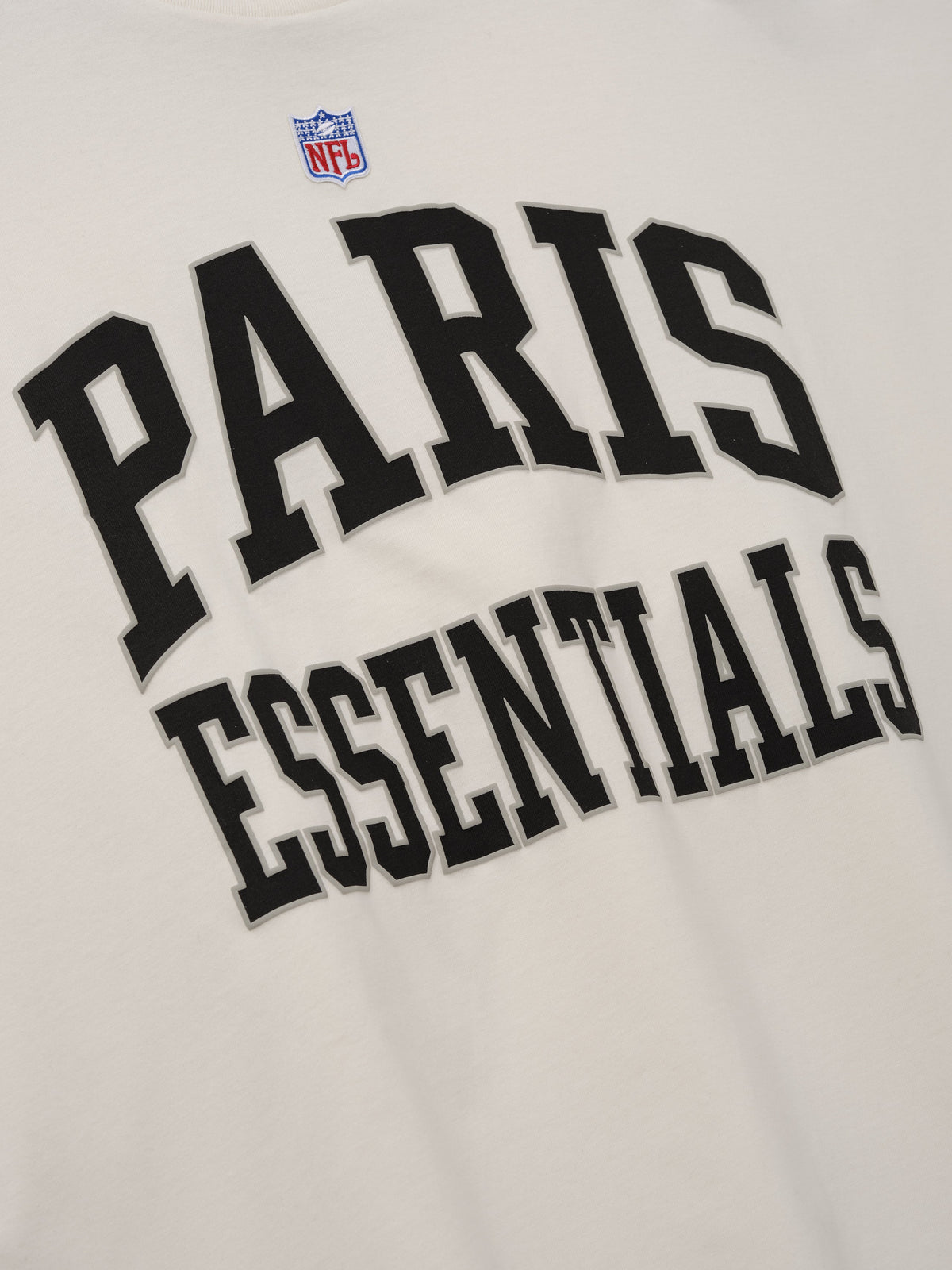 Remera Fear of God Essentials Nfl Paris Merch Ivory