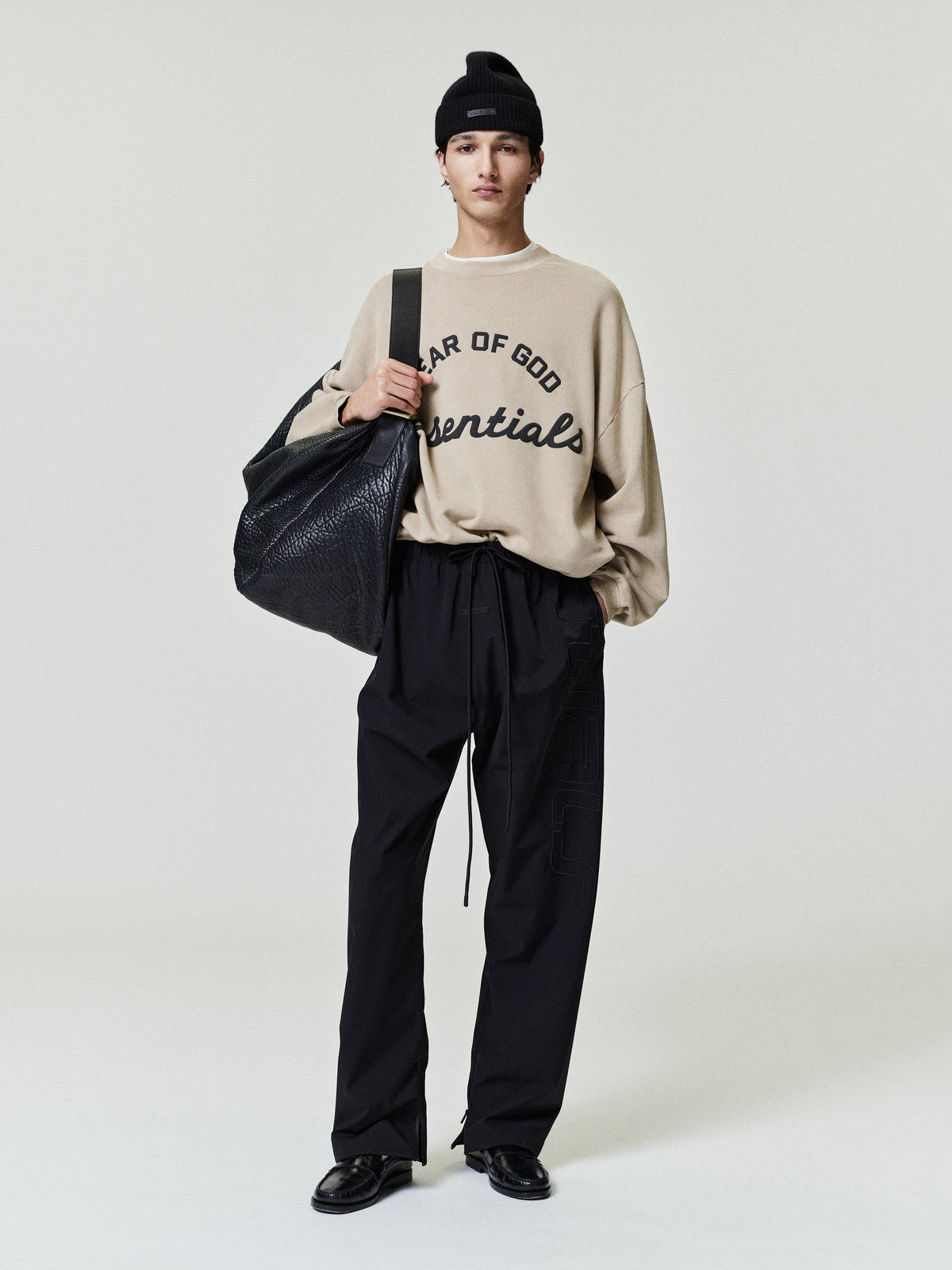 Buzo Fear of God Essentials Training 90s Faded Dune