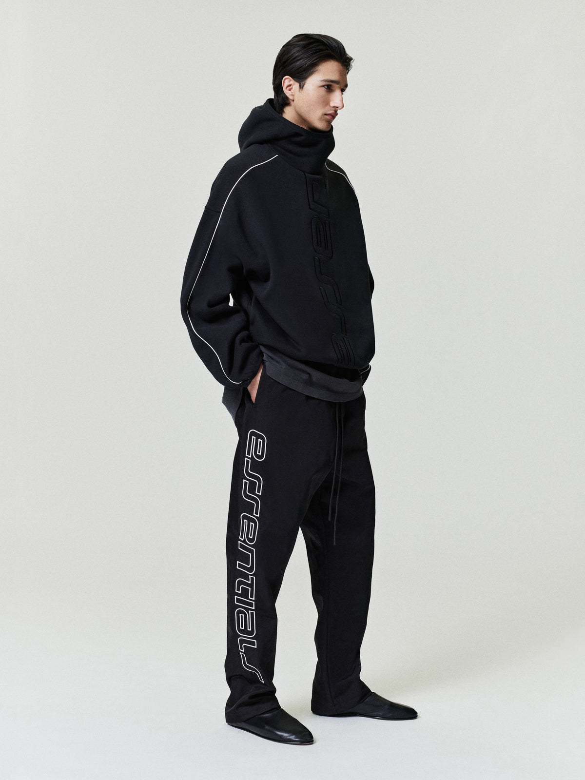 Buzo Fear of God Essentials Active Trace Modern Fleece Vintage Black
