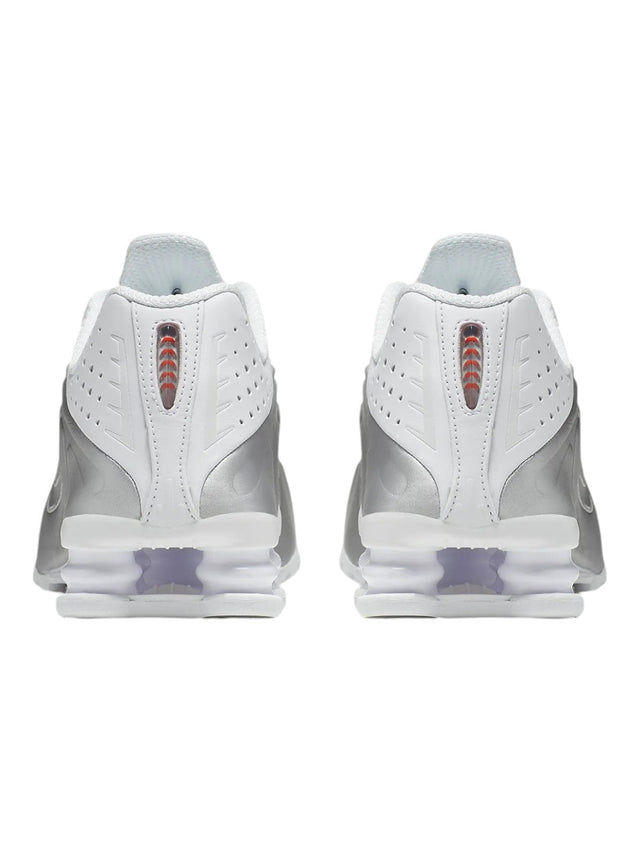 Nike Shox R4