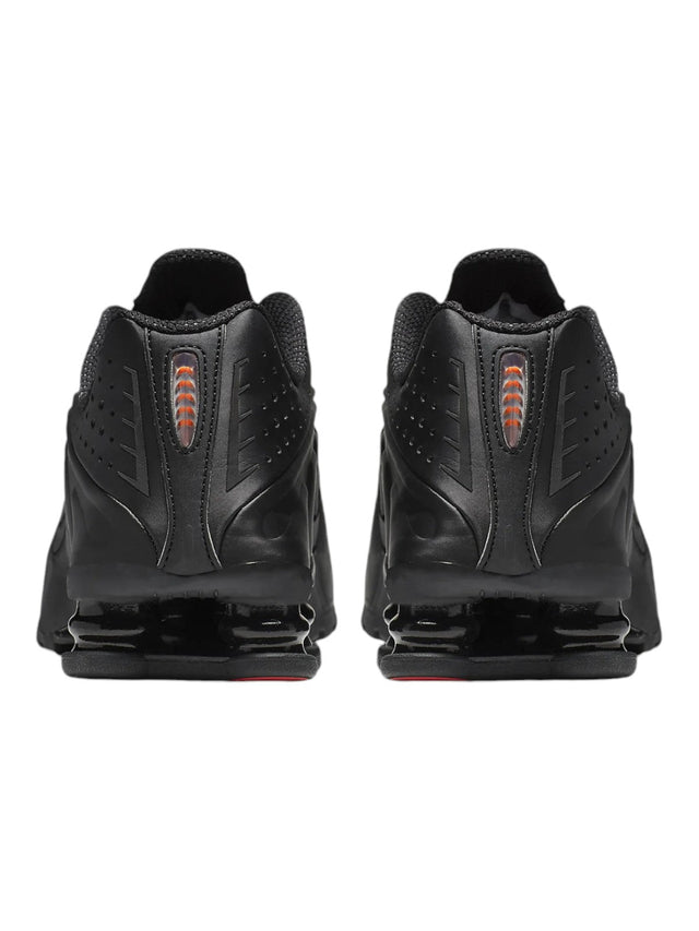 Nike Shox R4